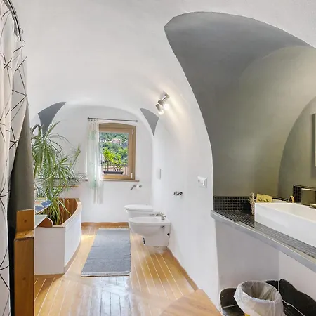 Casa Gecko Apartment Tovo San Giacomo
